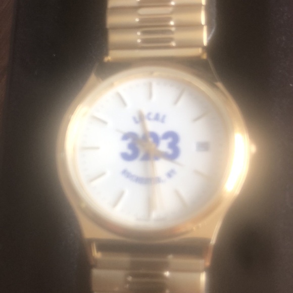 Union 323 watch - Picture 3 of 4